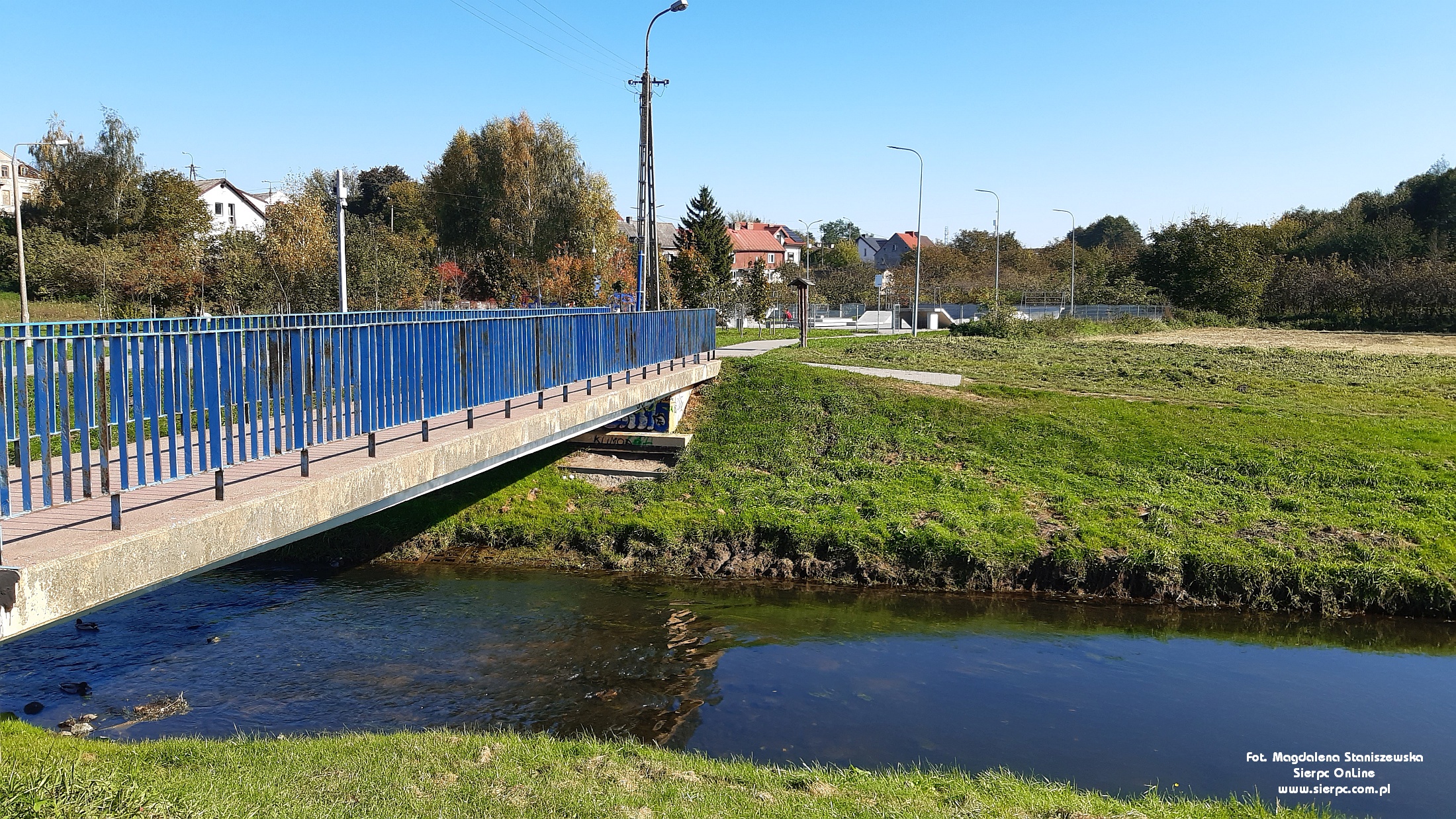 Mosty na Sierpienicy. Most, stanowicy przeduenie ulicy Marii Konopnickiej, padziernik 2021 r.