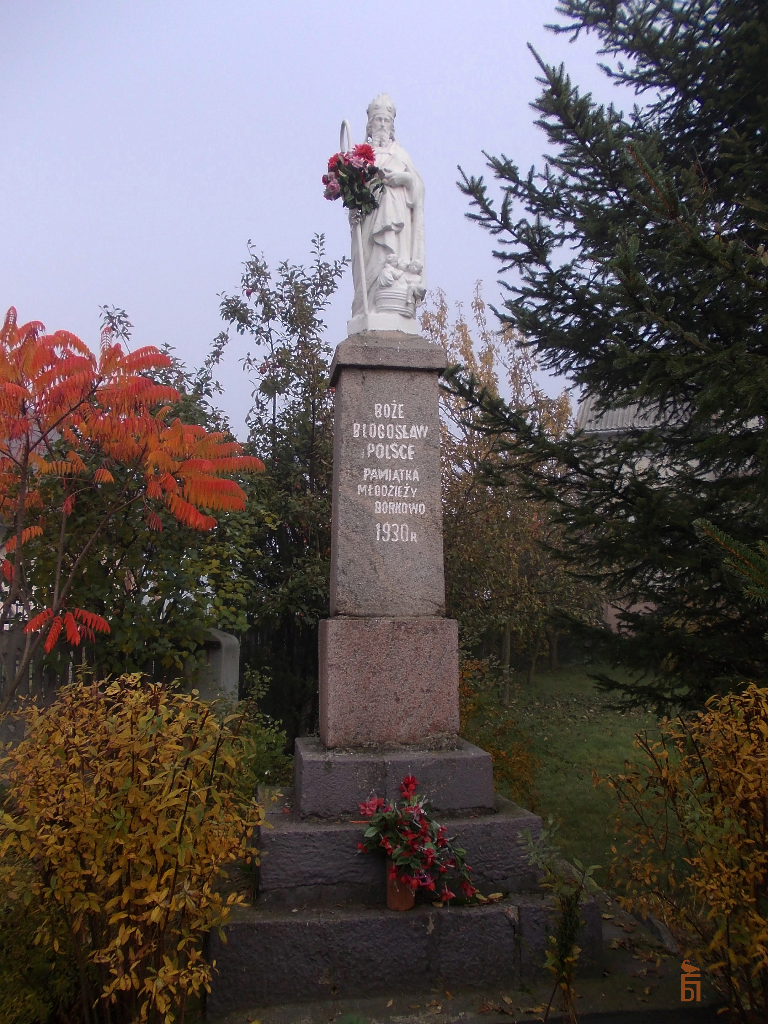 Figura witego Mikoaja z Borkowa Wielkiego wzniesiona w 1930 roku.
