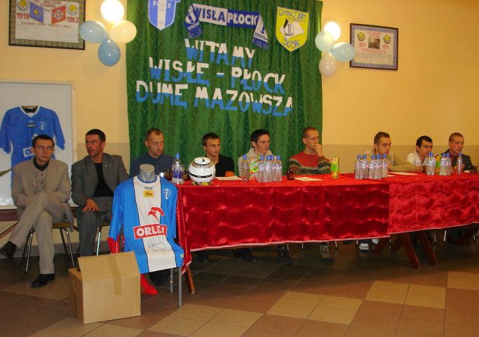 Tym razem szko odwiedzili: Sawomir Peszko, Adrian Mierzejewski, Dariusz Gsior, Dariusz Romuzga i Jakub Wierzchowski.