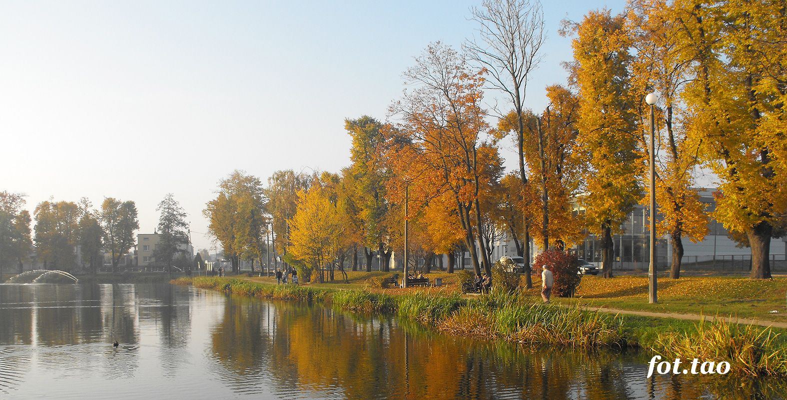 Niedzielny spacer w parku Jeziórka, 21.10.2012 r.