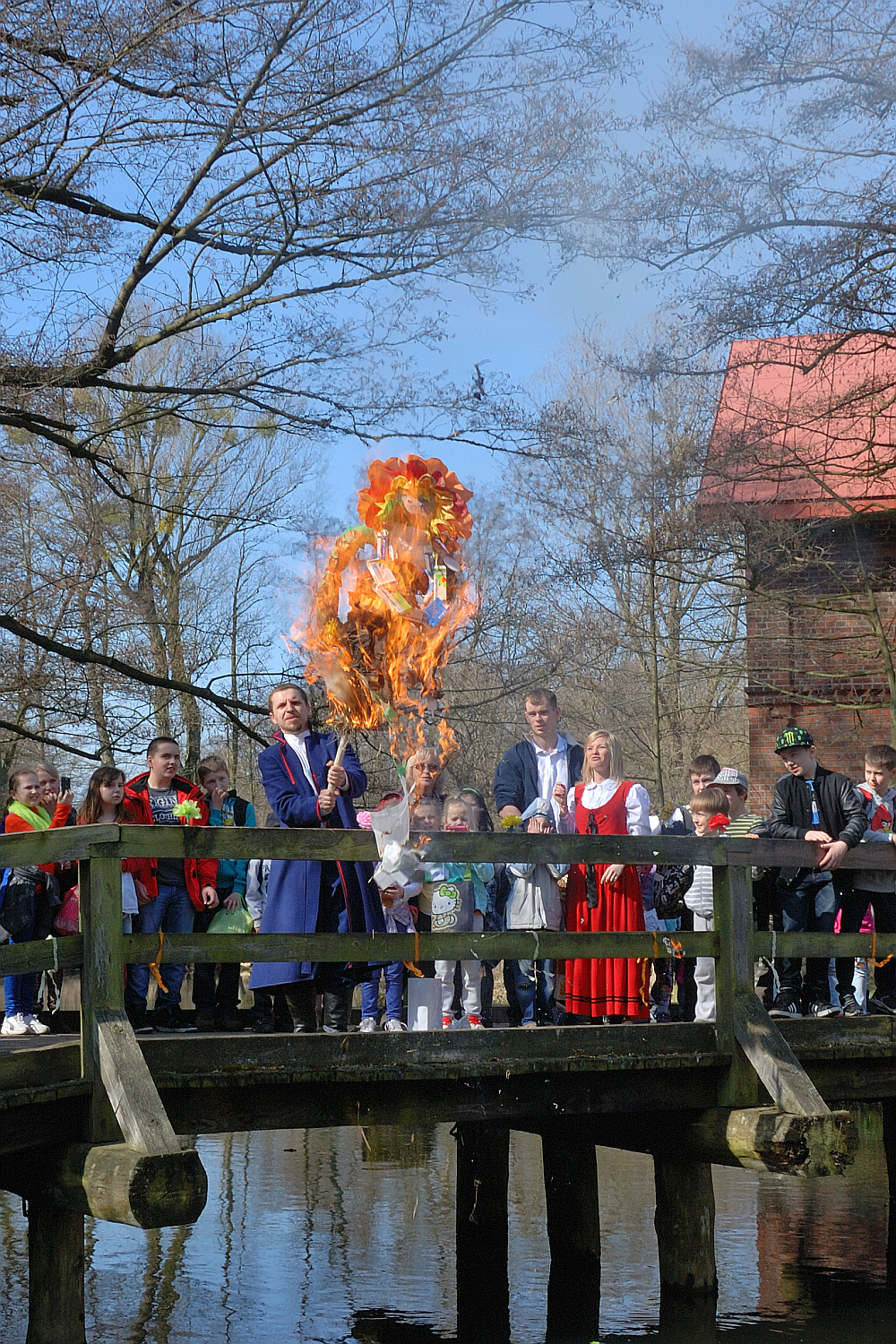 Muzeum Wsi Mazowieckiej w Sierpcu wraz dziećmi i młodzieżą dokonało symbolicznego przywitania wiosny, 21.03.2014 r.