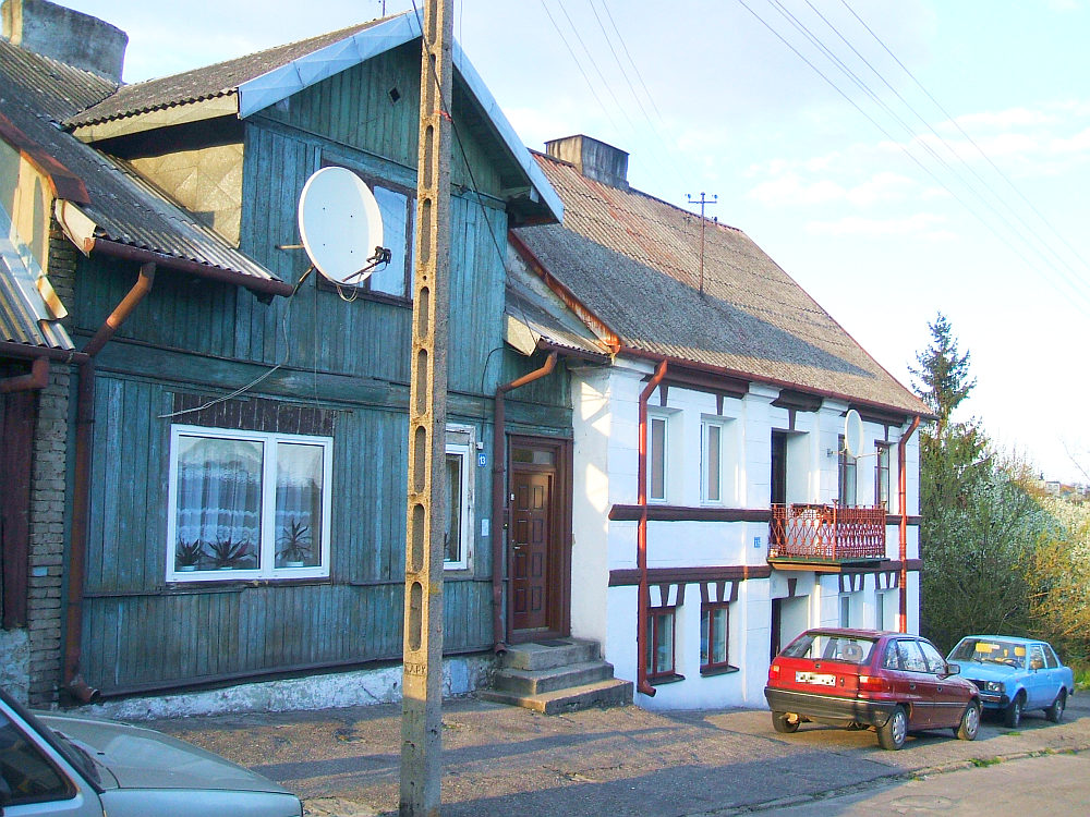 Domy przy ulicy św. Wawrzyńca, kwiecień 2008 r.