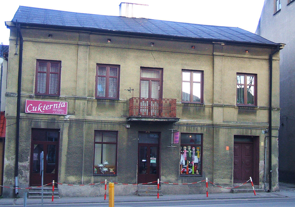 Dom przy ulicy Pockiej 15. Niezmiennie od 1906 r. ma tutaj siedzib cukiernia 