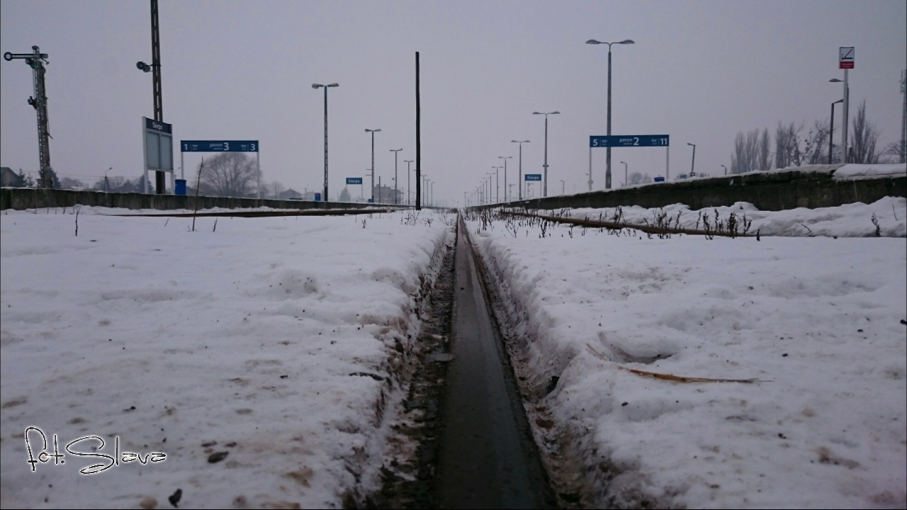 Zimowy dworzec PKP, stycze 2016 r.