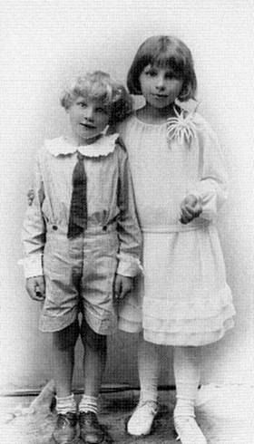 Mirek i Hania Koodziejscy - 6 i 8 lat. Ok. 1932 r.