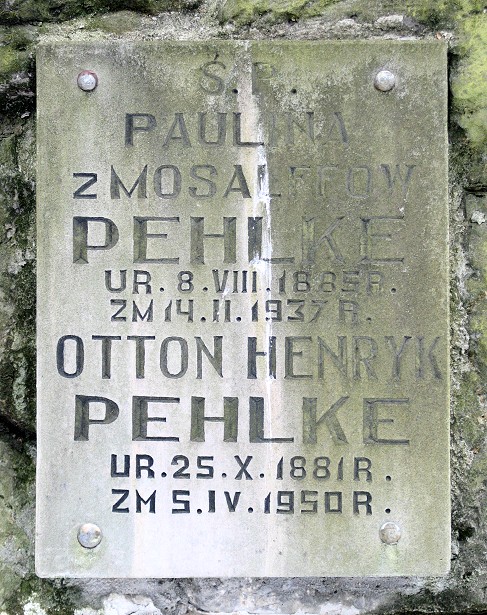 Tablica z grobu rodzinnego Pehlke'w: Paulina i Otton Henryk.