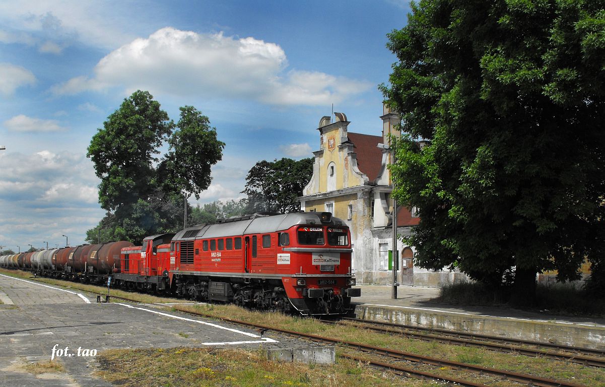 Stacja Sierpc. Lokomtywy ST-44 i SM-42 KolTrans ze skadem 