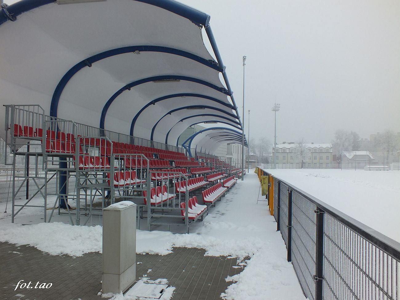 Fragment widowni stadionu miejskiego, 11 grudnia 2021 r.